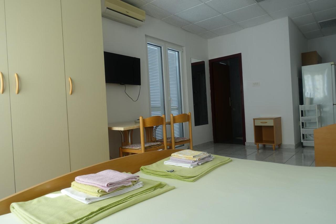 Apartments Galeb Rtina Extérieur photo