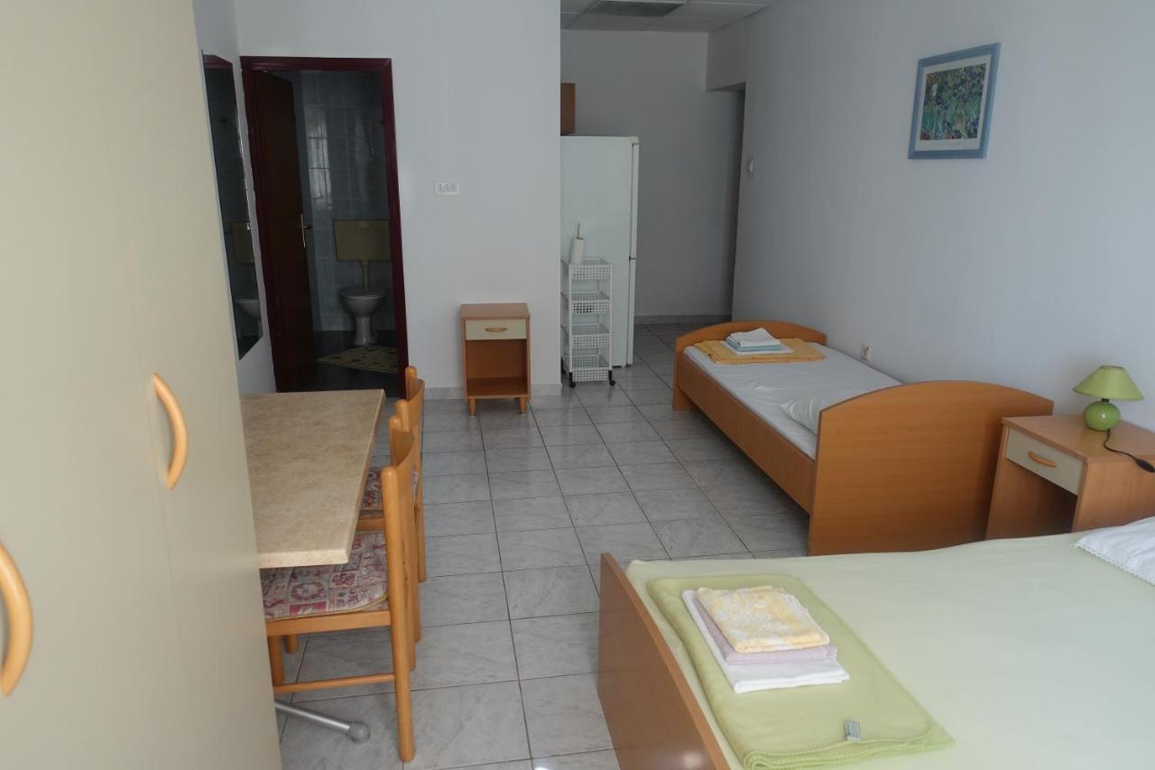 Apartments Galeb Rtina Extérieur photo