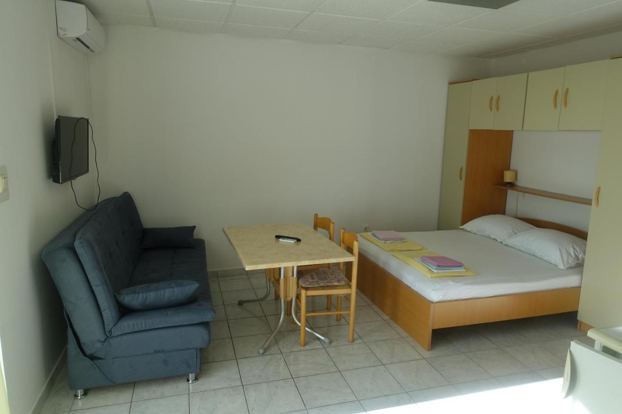 Apartments Galeb Rtina Extérieur photo