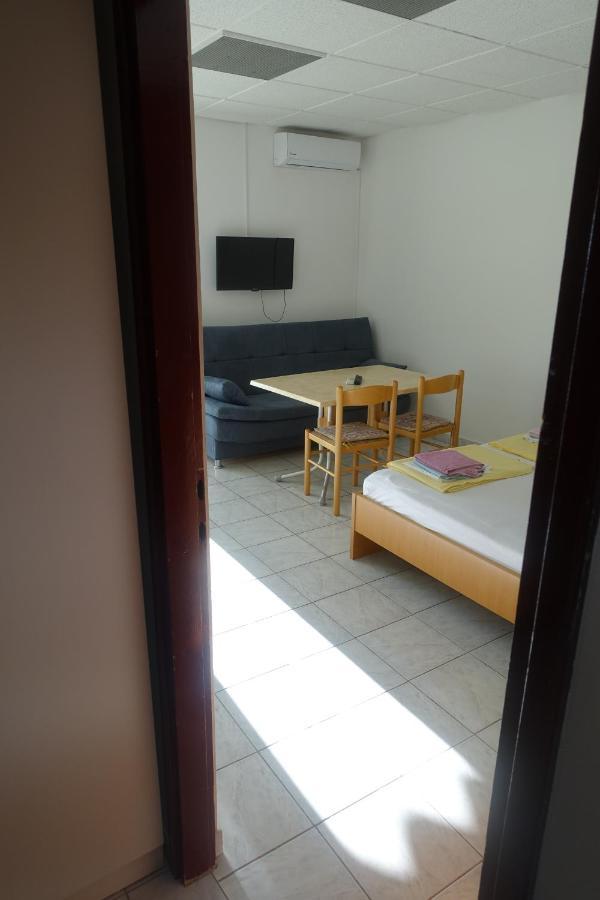 Apartments Galeb Rtina Extérieur photo