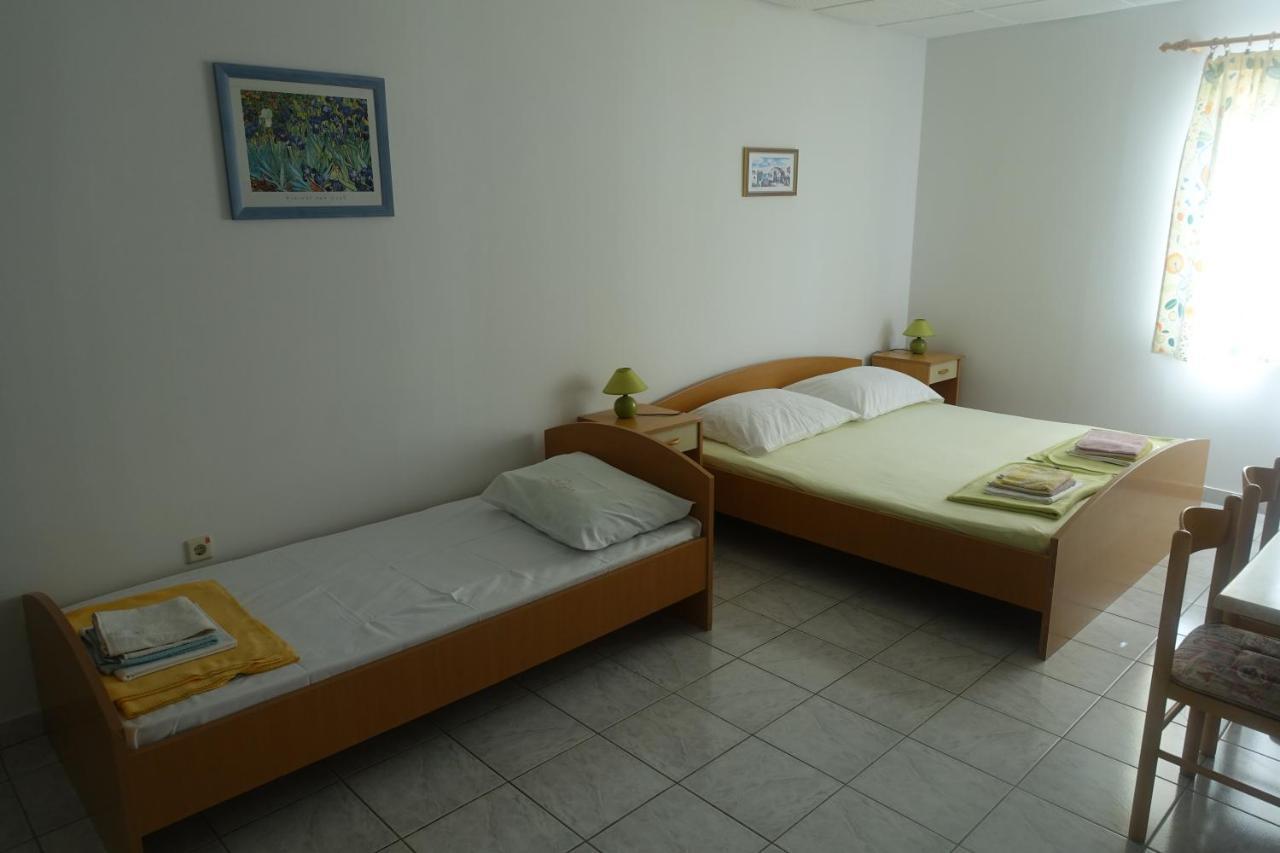 Apartments Galeb Rtina Extérieur photo